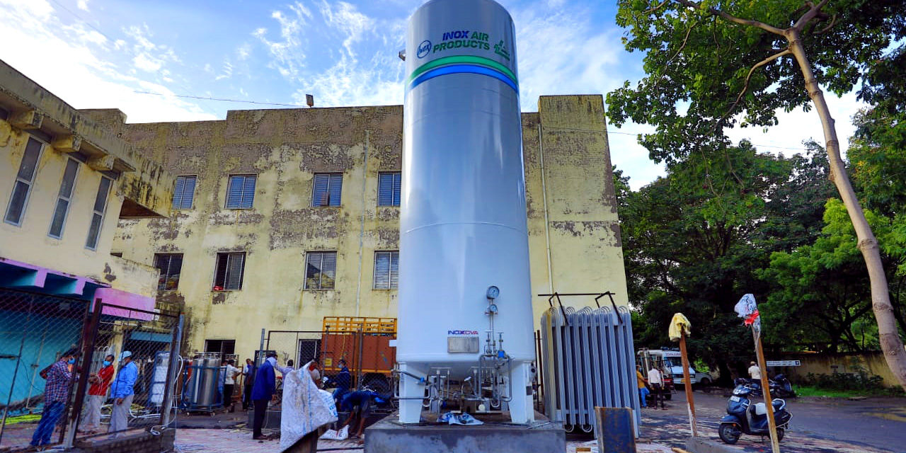 new Civil treats patients with 49,000 Lt.oxygen tank