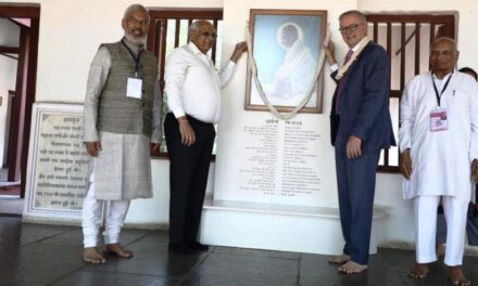 Australian PM paid floral tribute at Gandhi Ashram
