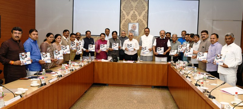 ‘Makkam Sarkar Adikham Vikas gatha’ launched