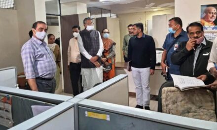 Agri. Minister’s surprise visit to motivate employees